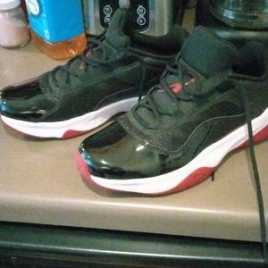 Jordan 11's, Women size 8